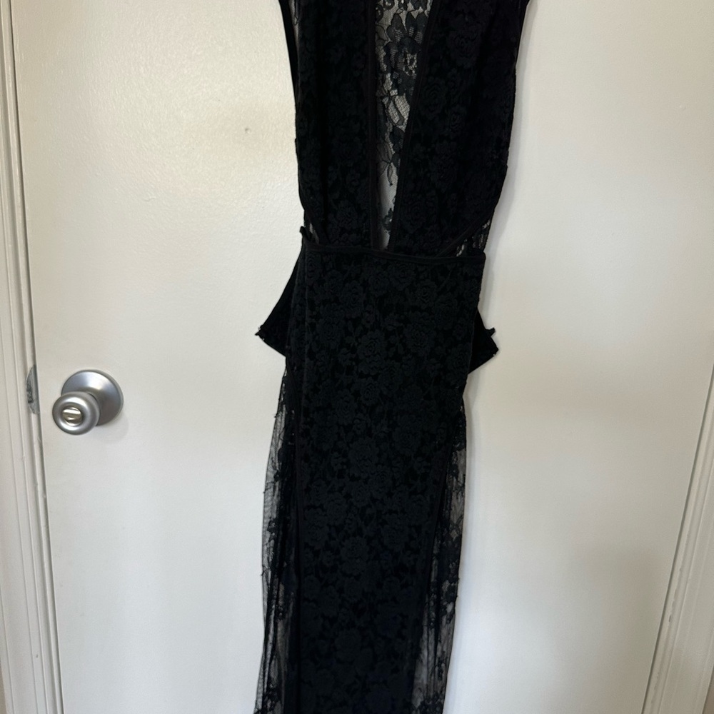 Windsor Black Lace Maxi Dress